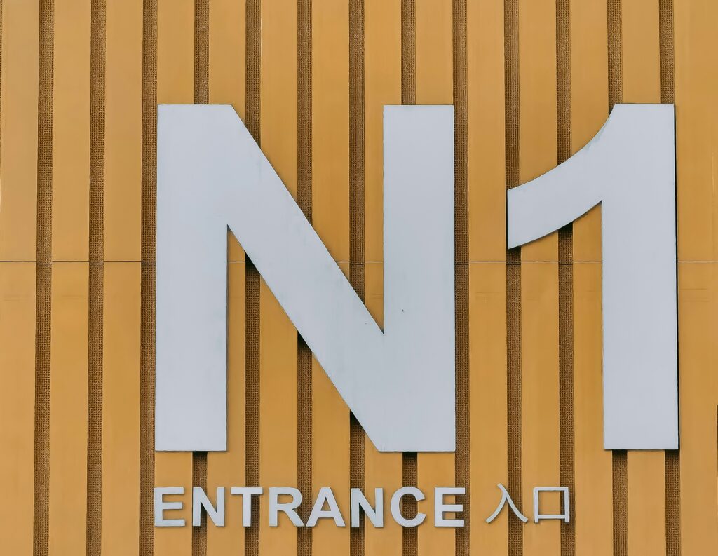 Advanced Japanese study materials and newspaper